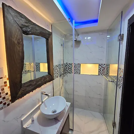 Presken K-One Hotel Ikeja Exterior photo